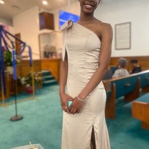 Chic Cream Asymmetrical Dress with Bow Accent